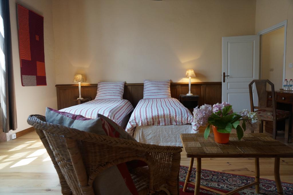 Bed and Breakfast Maison Arriu à Montaut  Chambre photo