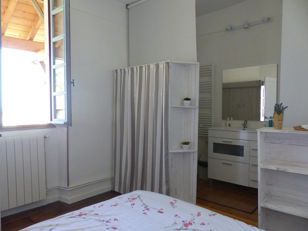 Bed and Breakfast Maison Arriu à Montaut  Extérieur photo